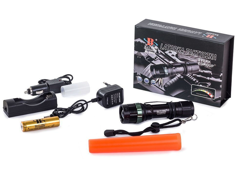 Torcia tattica Bailong zoom LED
CREE XML-T6